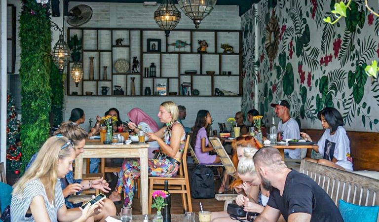 The Daun Cafe: Where Culinary Creativity Blooms Amidst Balinese Tranquility
