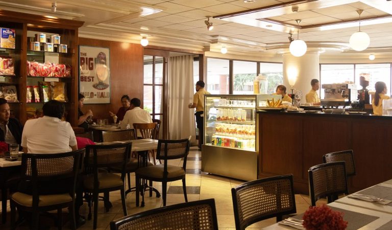 Milky Way Cafe and Lounge: Where Filipino Comfort Food Shines Bright in Manila