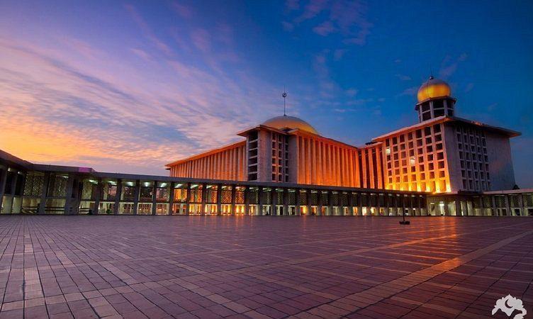 Majestic Symbol of Faith: Visiting Istiqlal Mosque in Jakarta
