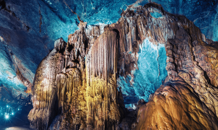 Exploring the Enchanted Caves: A Journey through Phong Nha-Ke Bang National Park