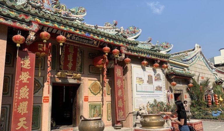 Wat Mangkon Kamalawat: A Majestic Sanctuary of Chinese Influence in Bangkok
