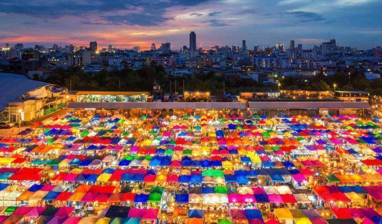 Chatuchak Weekend Market: Bangkok’s Vibrant Bazaar of Treasures and Tastes