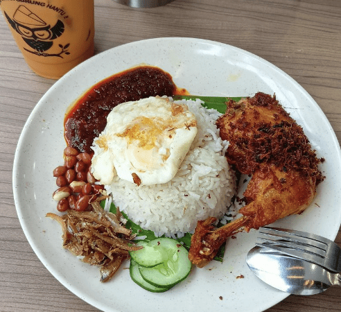 10 things about “Nasi Lemak Burung Hantu”